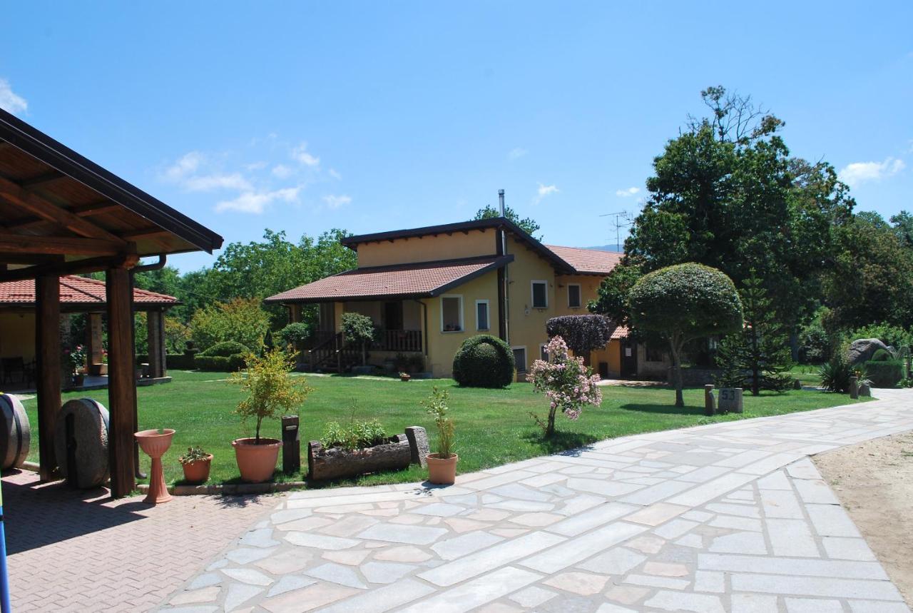 Villa Agriturismo Roseto Serra San Bruno Exterior foto