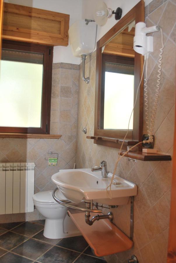 Villa Agriturismo Roseto Serra San Bruno Exterior foto